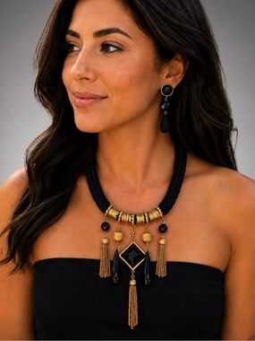CAROL DAUPLAISE Vintage Gold/Black Statement Collar Necklace & Clip Earring Set